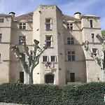 Du Hotel 2*