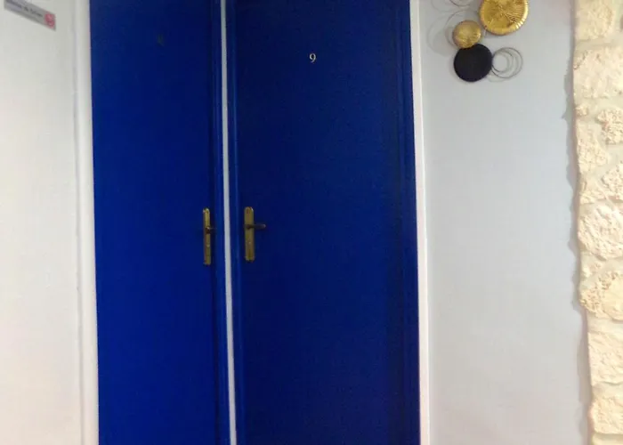 Hotel Du Chateau-Arnoux-Saint-Auban