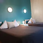 Du Ξενοδοχείο