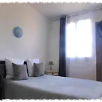 Du Ξενοδοχείο