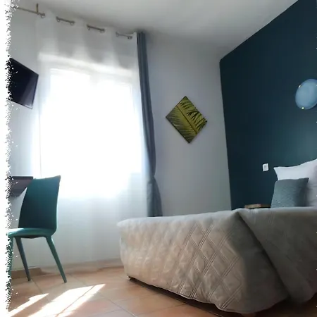 Du Lac Chateau-Arnoux-Saint-Auban