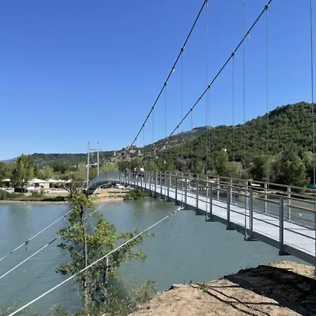 Du Lac Chateau-Arnoux-Saint-Auban