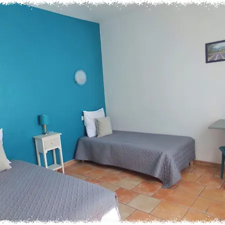 Du Hotel 2*